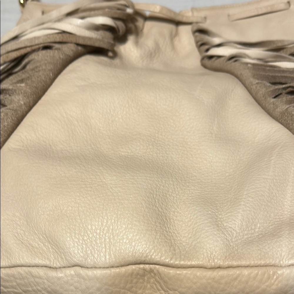 Below the Belt Fringe Cream Leather Bag - Picture 6 of 13
